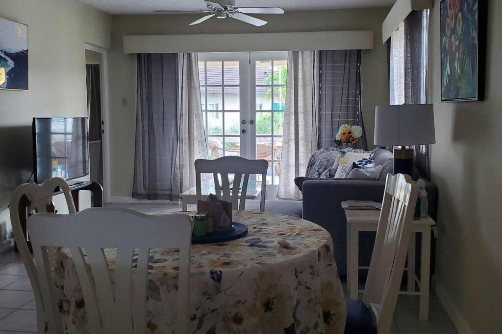 Chalet Cassie Apartamento Montego Bay Exterior foto